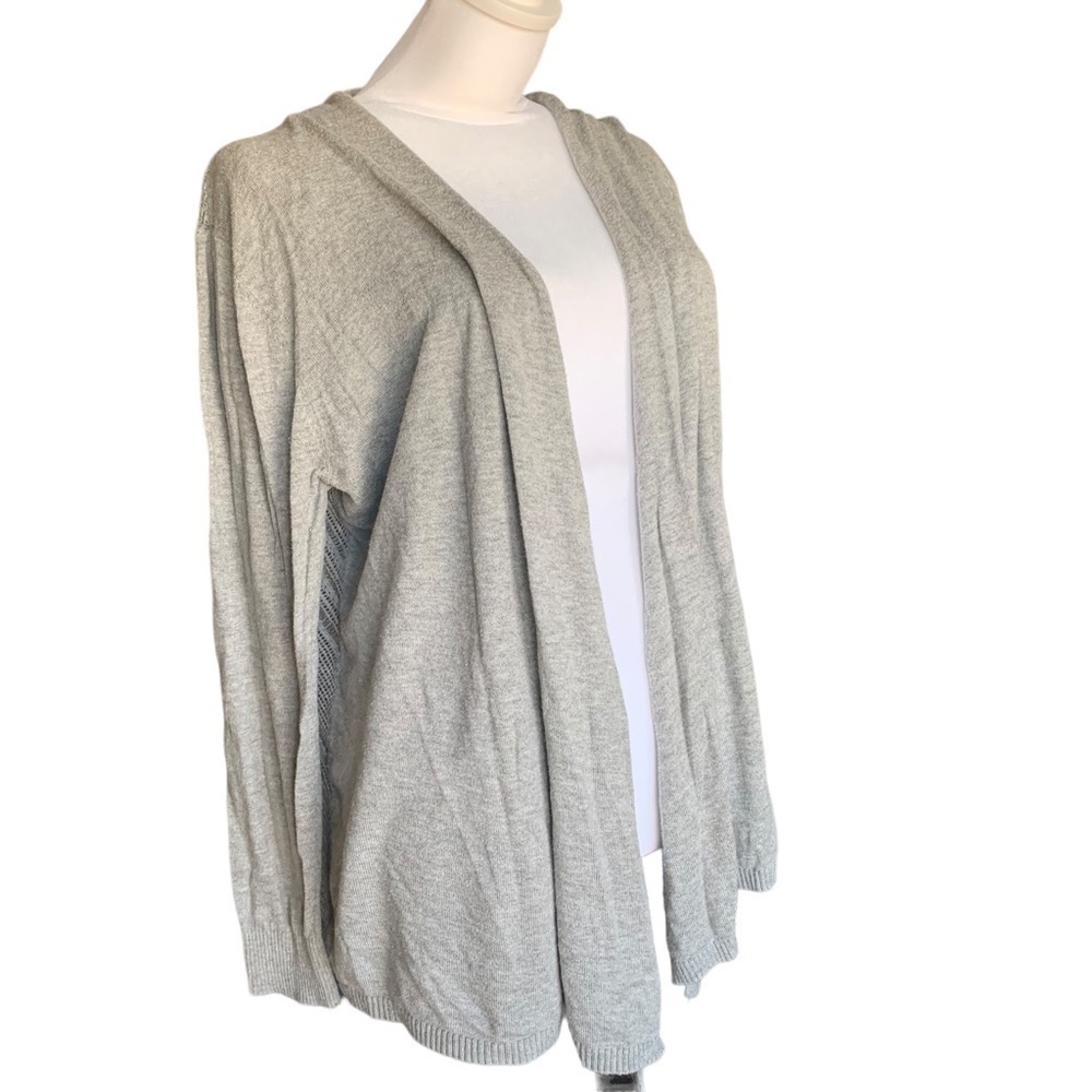 Apt 9 women's large light grey cardigan